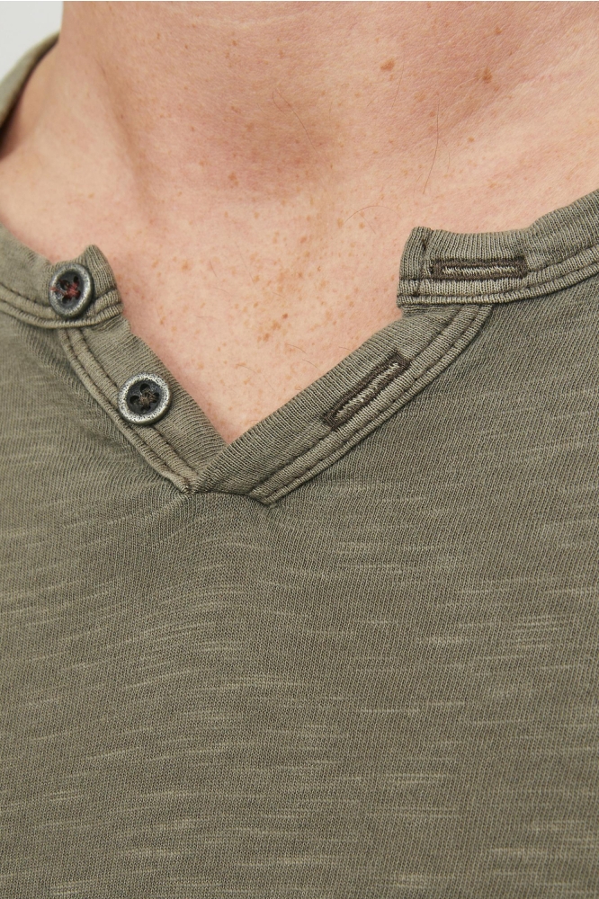 JJESPLIT NECK TEE SS NOOS 12164972 DUSKY GREEN